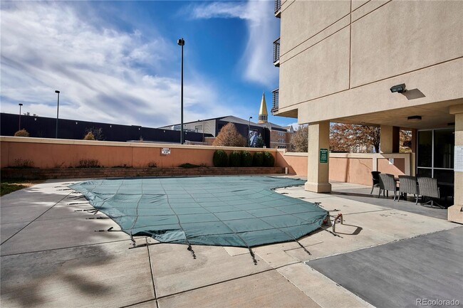 Foto del edificio - 2225 Buchtel Blvd