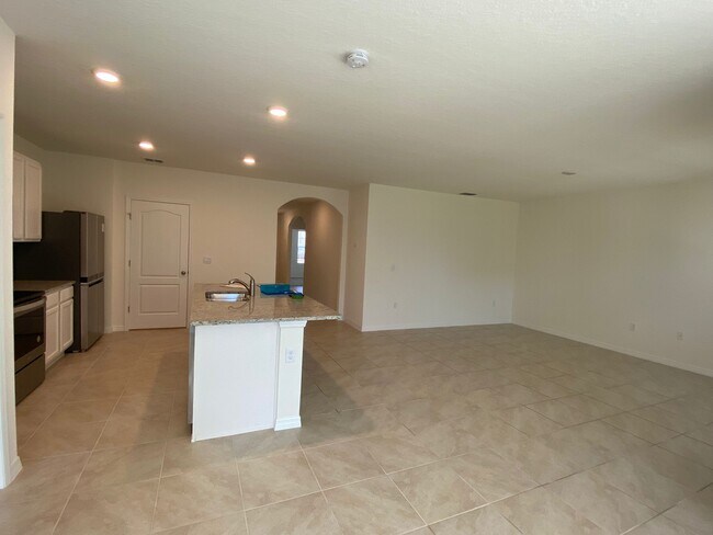 Building Photo - 956 Brooklet Dr