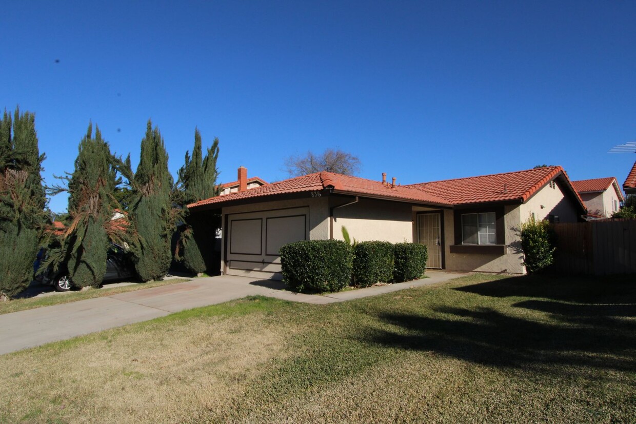 Primary Photo - Single-Story 2-Bedroom House in Colton!