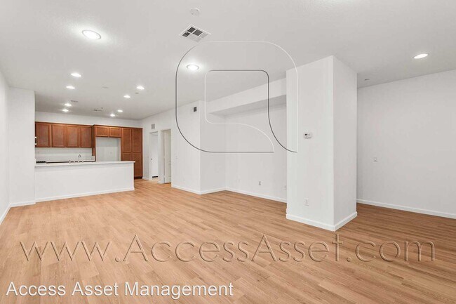 Foto del edificio - 3 br, 2.5 bath House - 15723 Parkhouse Dr ...