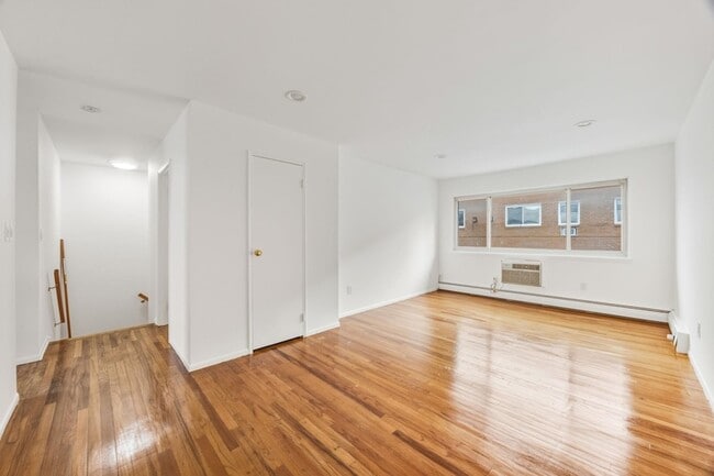 Building Photo - 1474 68th St