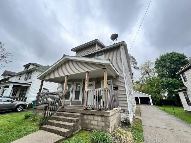 428 Worden St SE, Grand Rapids, MI 49507 Condo for Rent in Grand