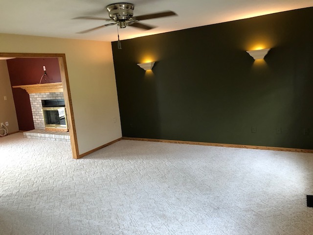 Building Photo - 5758 Deerview Ln