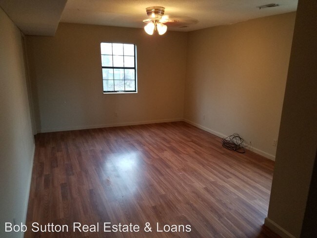 Building Photo - 3 br, 3.5 bath House - 2844 Lakeside Dr