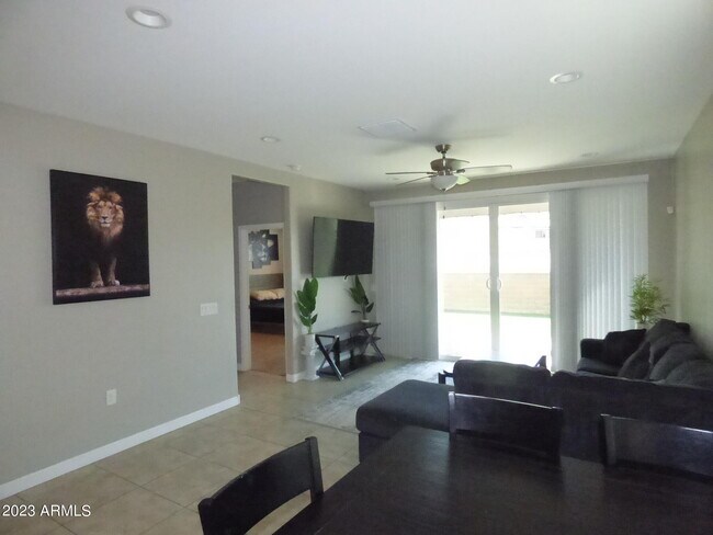 Building Photo - 16550 W Samantha Way
