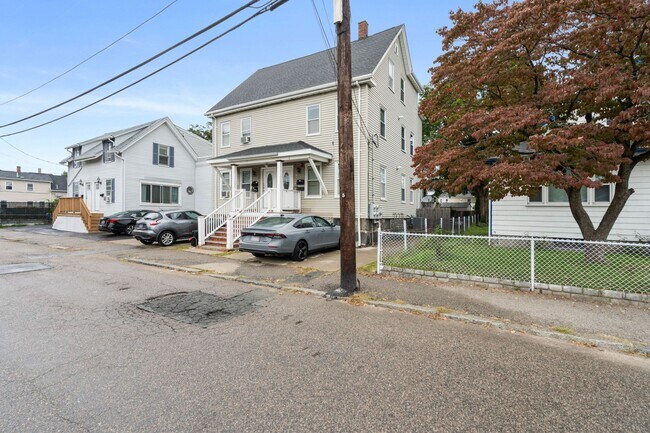 Foto del edificio - 150 Brook Rd