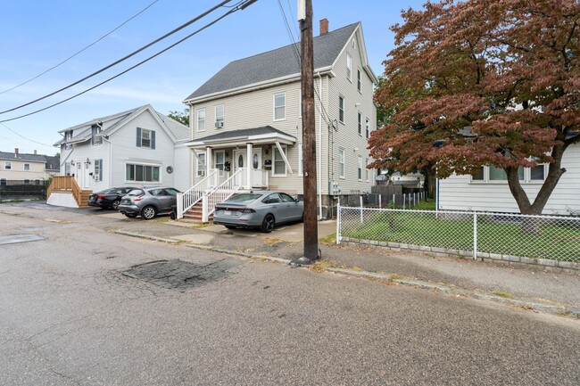 Building Photo - 150 Brook Rd