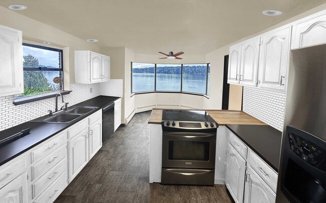 Foto del edificio - 3938 NE 157th Pl