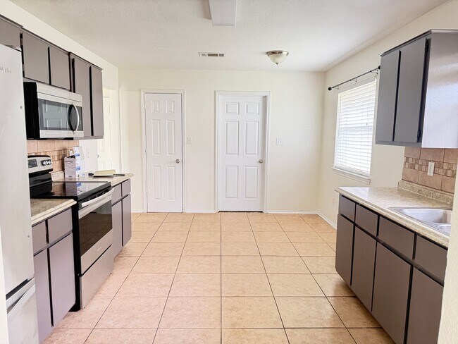 Foto del edificio - 2602 BigLeaf Dr...  LONGHORN PROPERTIES... 254-526-0382