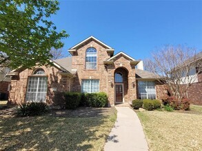 Building Photo - 2505 Horseman Dr