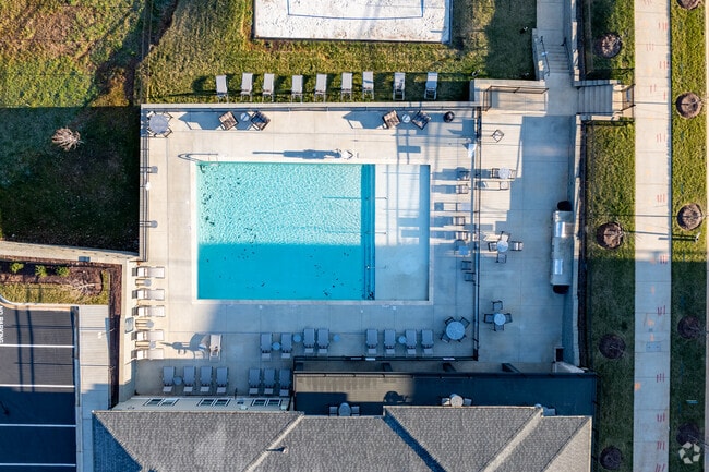 Pool - The Henry