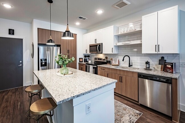 Sugarberry Model Kitchen - Bexley Sugarloaf