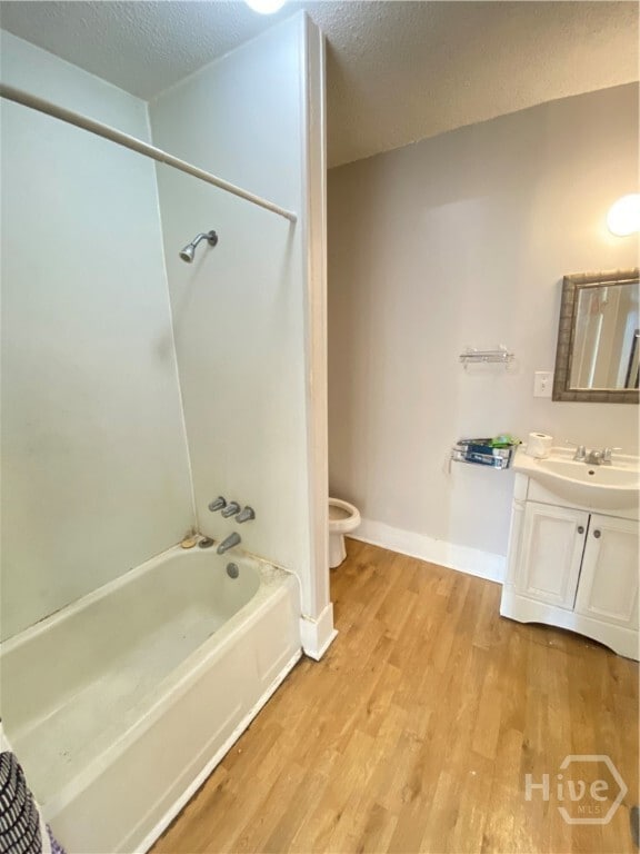 Building Photo - 516 W 38th St