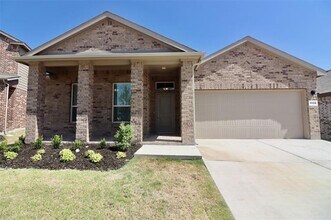 Building Photo - 1120 Eastland Ln