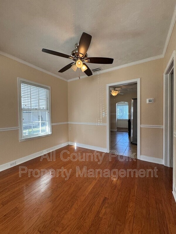 Building Photo - 422 E Belmar St