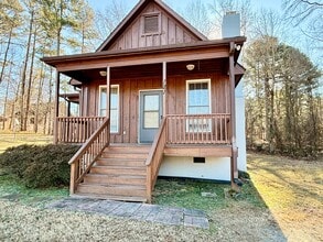 Building Photo - 121 Quail Springs Ct