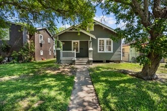 Building Photo - 4911 Avenue P 1/2