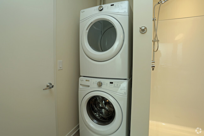 Full Size Washer Dryer - Emerald Row Apartments