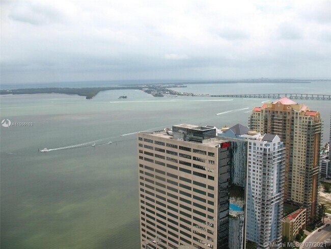 Foto del edificio - 950 Brickell Bay Dr