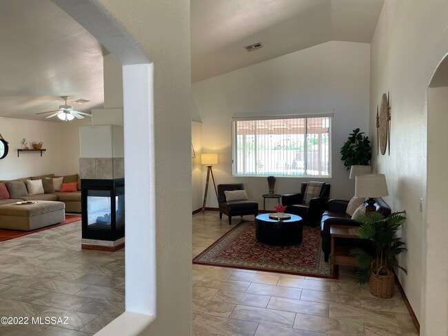 Building Photo - 7554 S Dunbar Ct