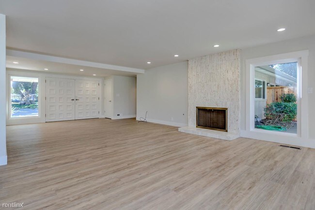 Building Photo - 4 br, 3 bath House - 44454 Country Club Drive