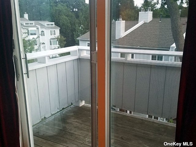 Foto del edificio - 239-12 Oak Park Dr