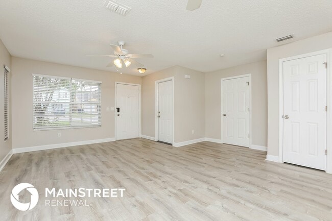 Foto del edificio - 9303 Daney St