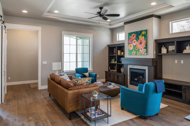 Building Photo - 4985 S Hill Farm Ln