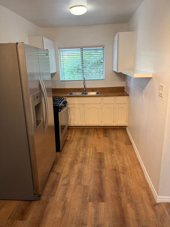 Foto del edificio - 534 Santa Clara Ave