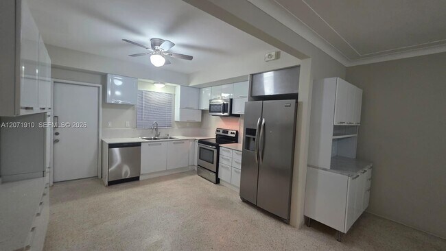 Foto del edificio - 260 SW 31st Ct