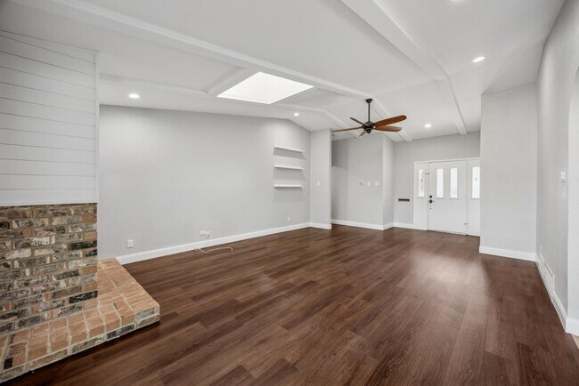 Foto del edificio - 1807 Highmeadow Cove