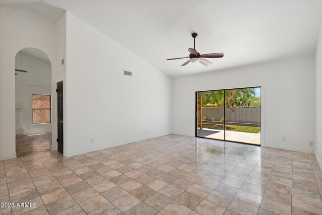 Building Photo - 8134 S Jentilly Ln