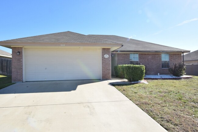 Building Photo - 214 Timber Ridge Dr