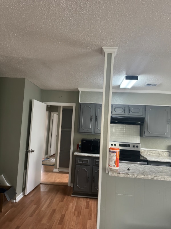 Building Photo - 4600 Chartres Ln