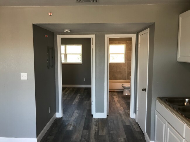 Building Photo - Tuscan Valley Apartments