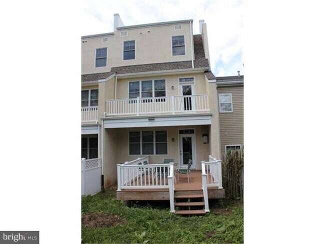 Building Photo - 114 B Dawson Street