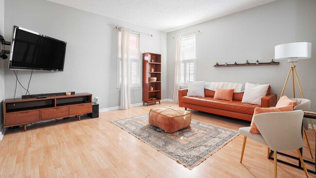 Building Photo - 2318 N New Jersey St