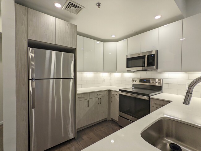 Foto del edificio - 1408 Beacon St