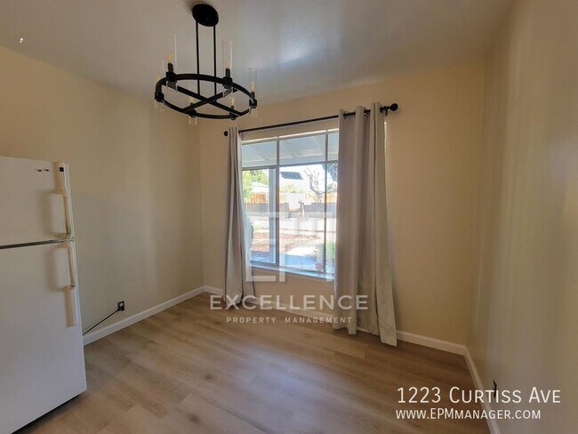 Building Photo - 1223 Curtiss Ave
