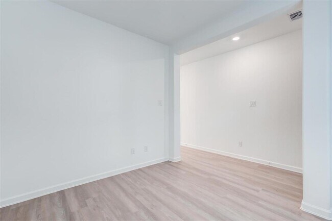 Building Photo - 5539 Downie Draw Ranch Trail