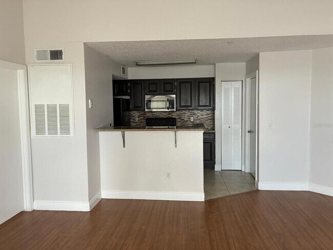 Foto del edificio - 2204 Key W Ct