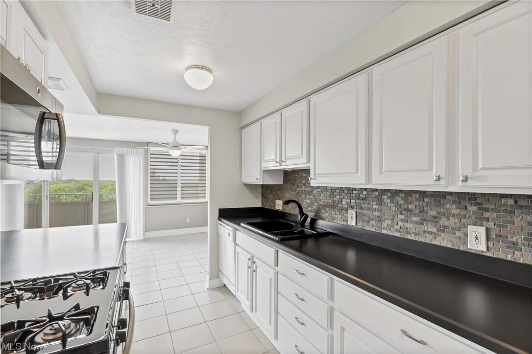 12900 Lake Ave Unit 1112, Lakewood, OH 44107 Condo for Rent in