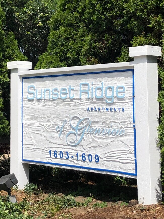 Foto del edificio - 1603 Waukegan Rd