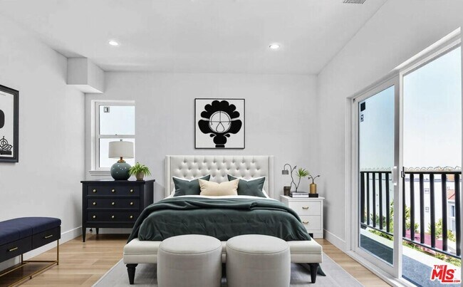 Foto del edificio - 13463 1/2 Beach Ave