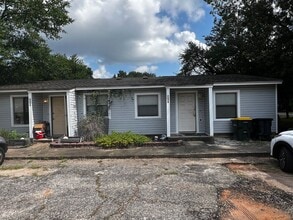 Building Photo - 213 Tiffany Ct SE