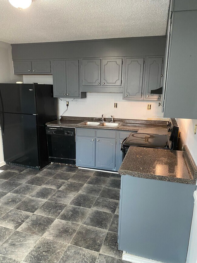 Foto del edificio - 7621 Longstreet Dr