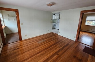 Building Photo - 3 Page St