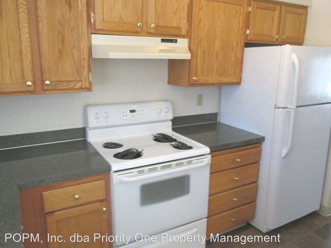 Building Photo - 12390 SE 60th Ct