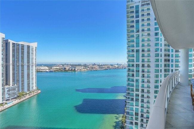 Foto del edificio - 901 Brickell Key Blvd
