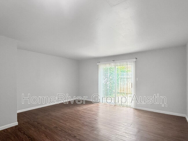 Building Photo - 1911 Hearthstone Dr